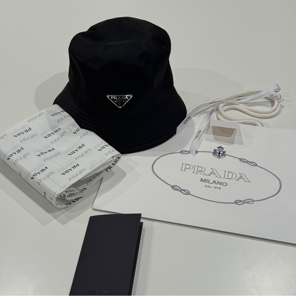 Prada Re-Nylon Black Logo Bucket Hat - Picture 2 of 9
